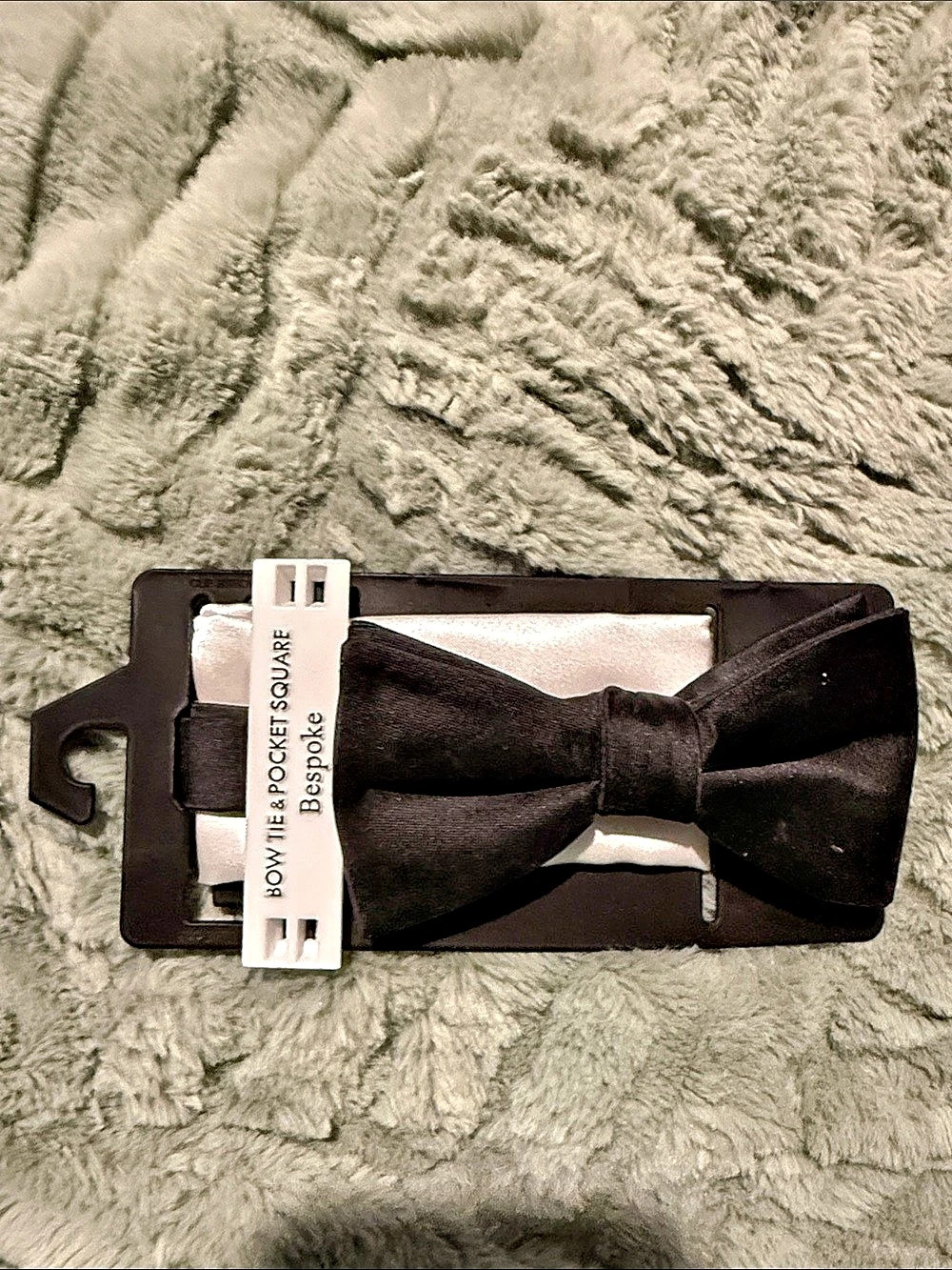 Kohl's Bespoke Bow Tie & Pocket Square Set Black Bow Tie & Pocket Square Set NWT